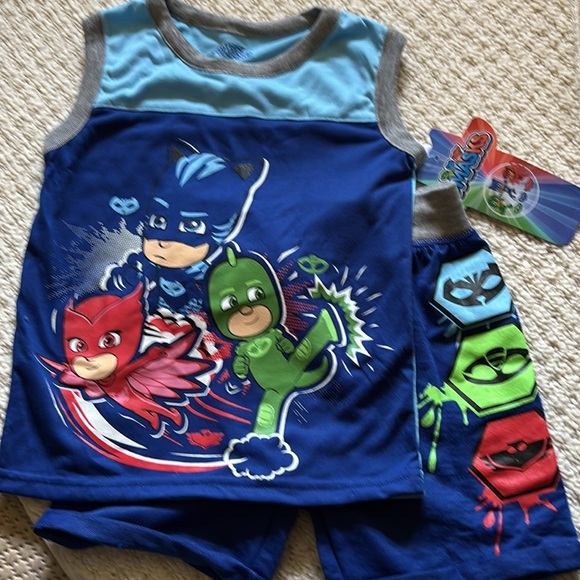 Pajamas PJMasks toddler boys/girls new sizes 2T, 3T or 4T polyester top & shorts - Picture 2 of 5